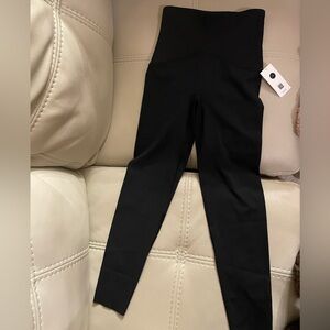 SPANXshape™ Booty Boost®
7/8 Leggings